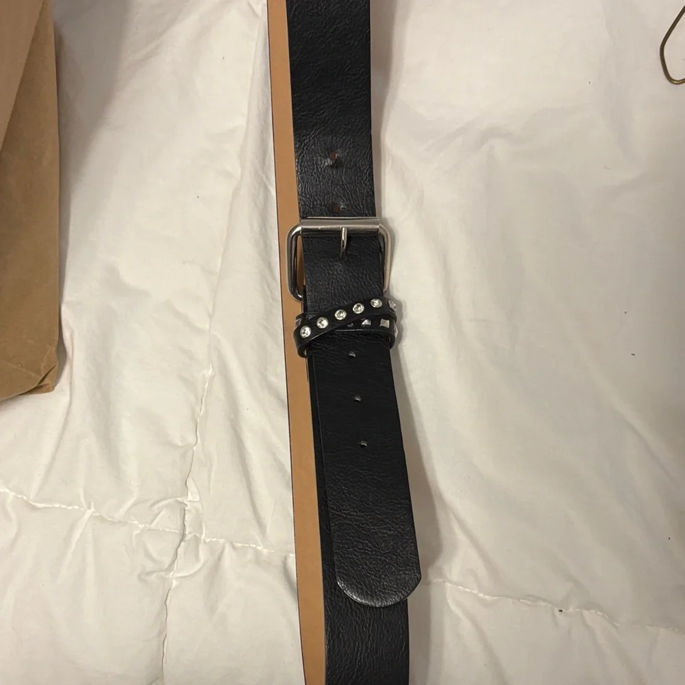 Black Leather Men's Belt - Picture 1 of 1